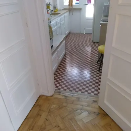 Voyage 63 Vendégház *