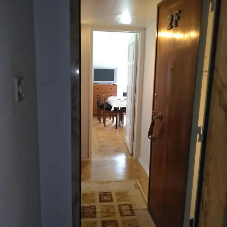 Voyage 63 Guest house *